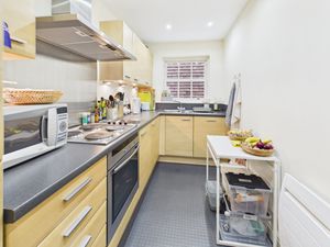 Kitchen- click for photo gallery